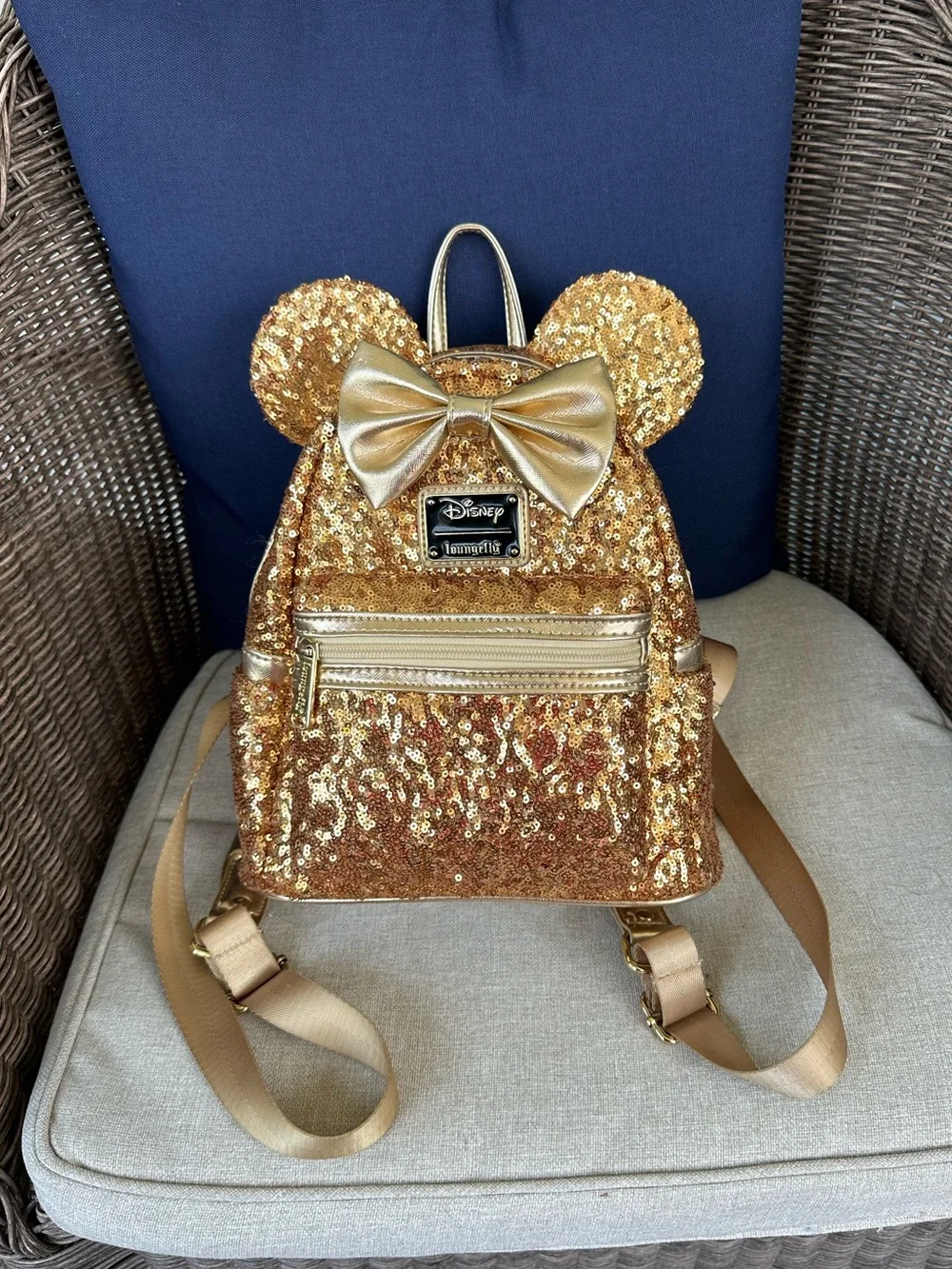 Gold sequin Loungefly ✨